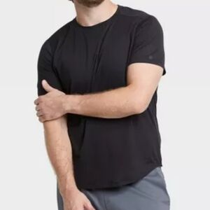 All In Motion 95% Supima Cotton Short Sleeve T-shirt in Black Size M